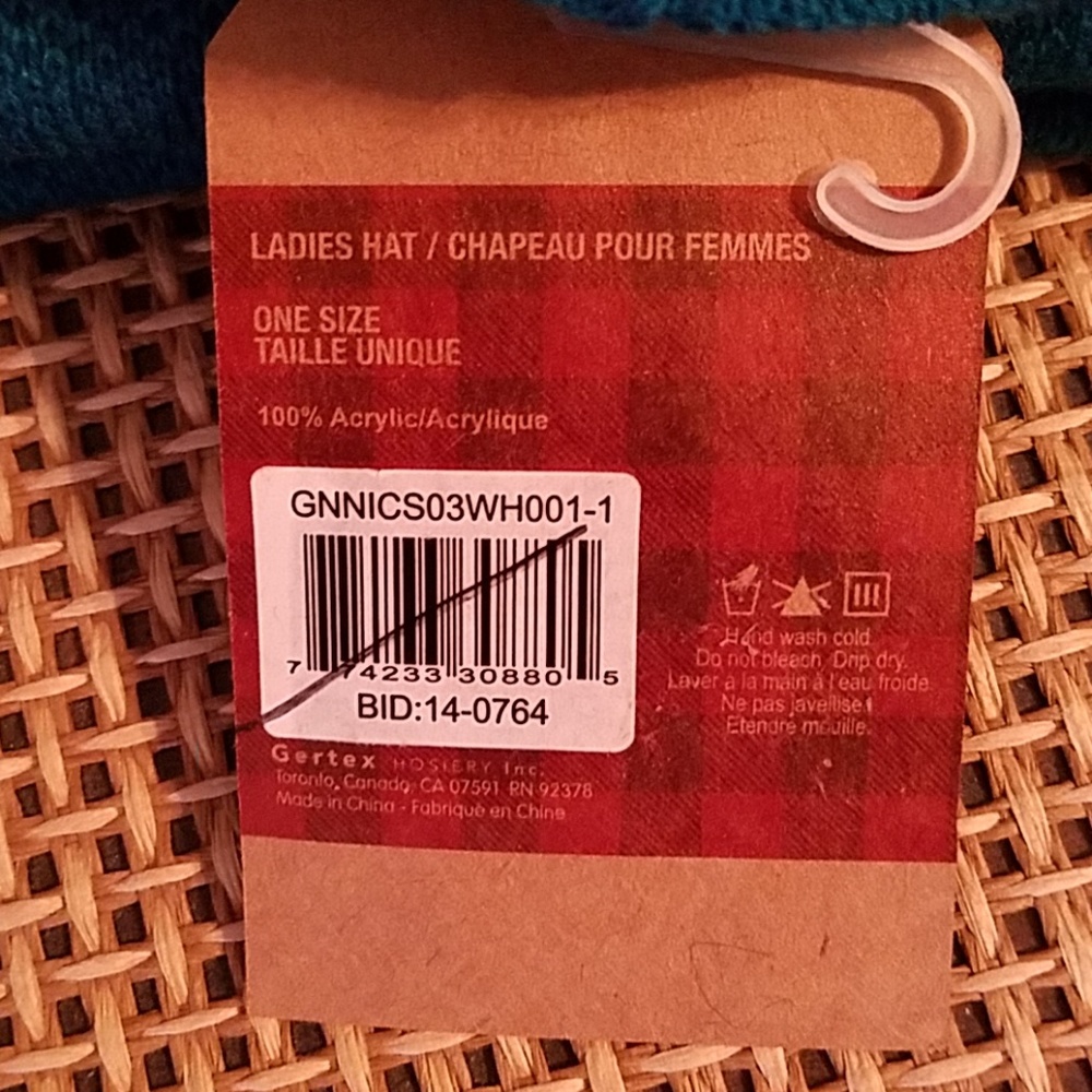 5/$15❤NWT Great Northern knit hat - Picture 2 of 4